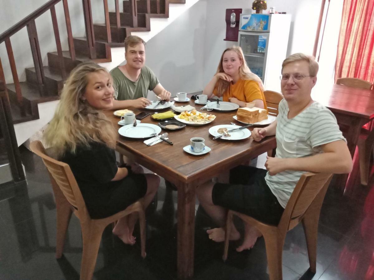 Tree House Holiday Home Kombichankulama Екстериор снимка